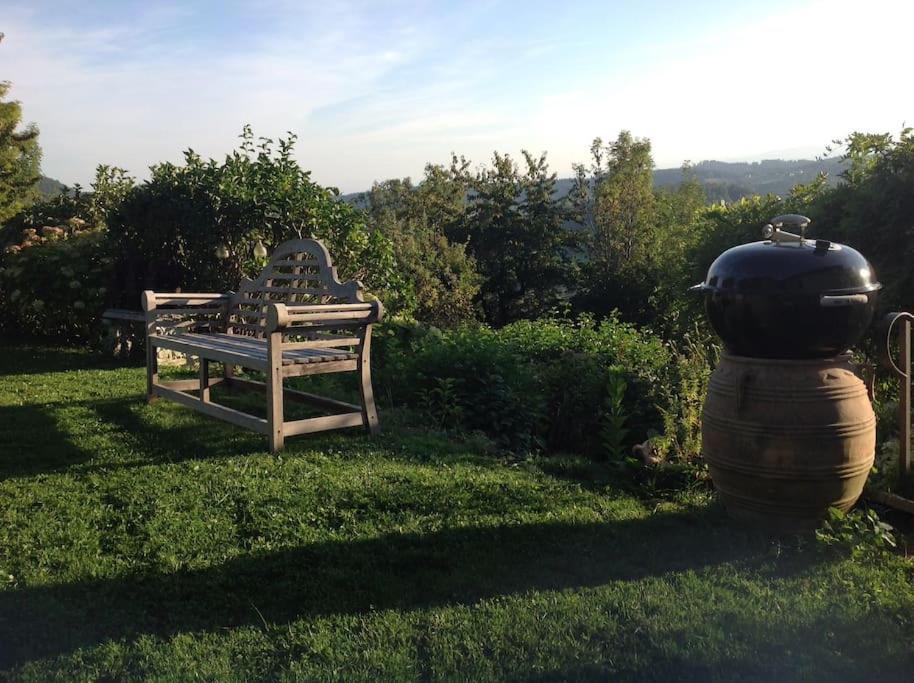 Charmantes Landhaus Mit Garten Und Traumhaftem Fernblick Thal  ภายนอก รูปภาพ